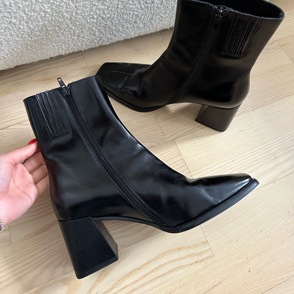 Jeffrey Campbell heeled boots (new)